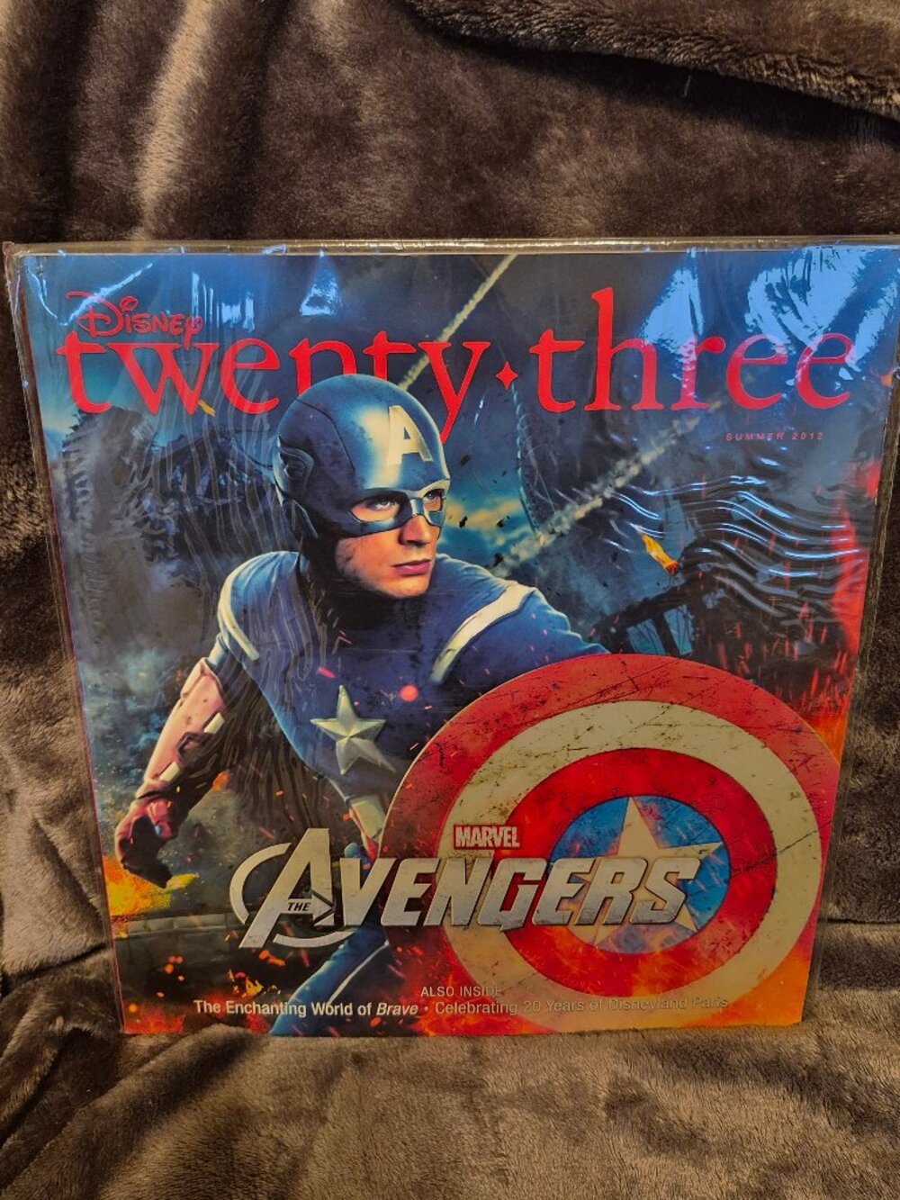 Disney D23 Magazine MARVEL the Avengers Captain America Summer 2012